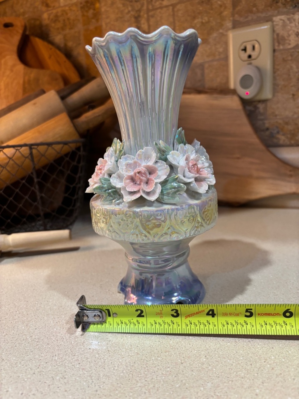 Vintage Lusterwave Vase Made in China - Picture 4 of 4